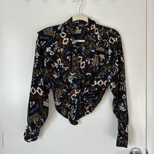 Floral vintage blouse. Light breathable material. Dark blue. Ruffle collar